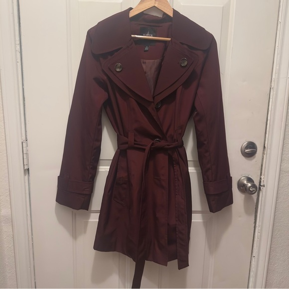 Elegant Maroon Trench Coat - Picture 1 of 4